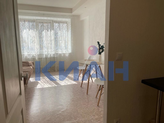 Купить --комнатную квартиру